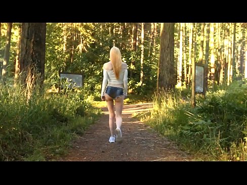 ❤️ He ātaahua te neke o te wahine ataahua, ehara i te ataata tahanga ️ Karekau Nui i mi.hotpornphotos.ru ❤